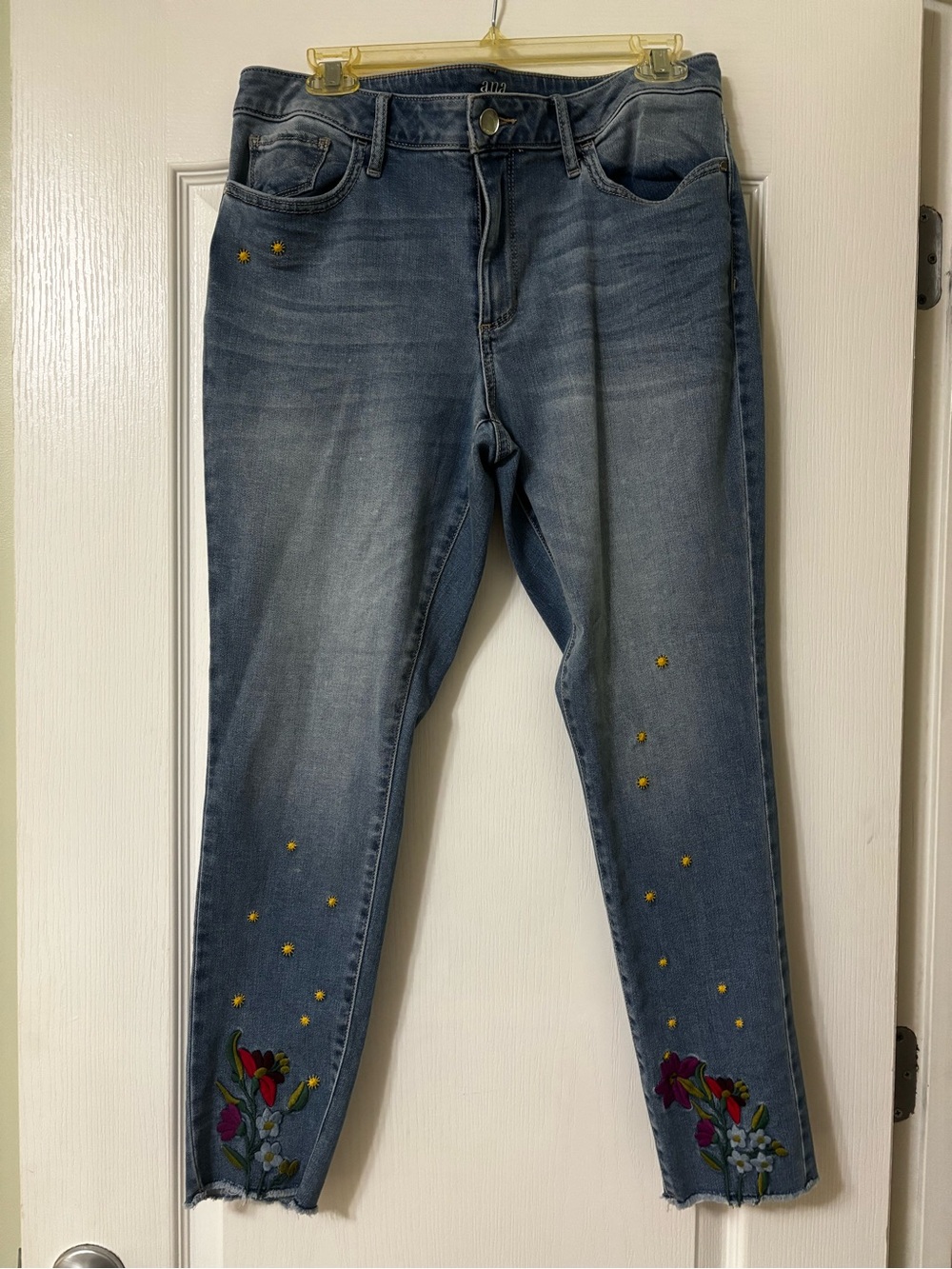 a.n.a Embroidered Ankle Skinny Jeans with Floral Detail size 12
